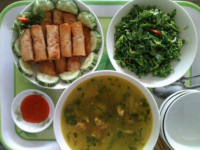 bữa tối đơn giản với thực đơn 50k