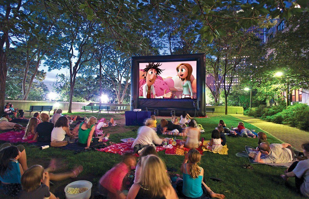 Mẫu tổ chức sinh nhật Hollywood