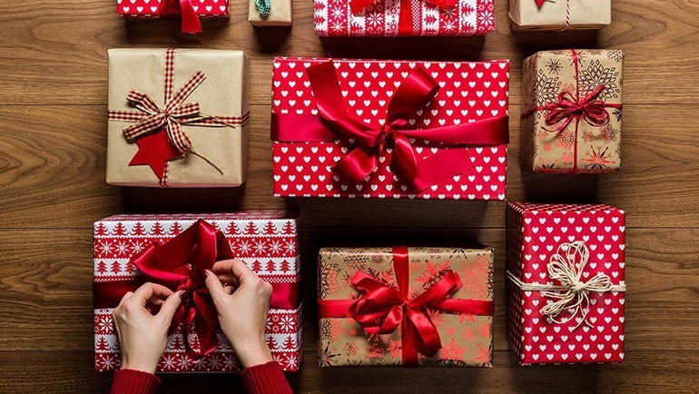 Top 8 những món quà tặng độc và lạ làm người nhận bất ngờ