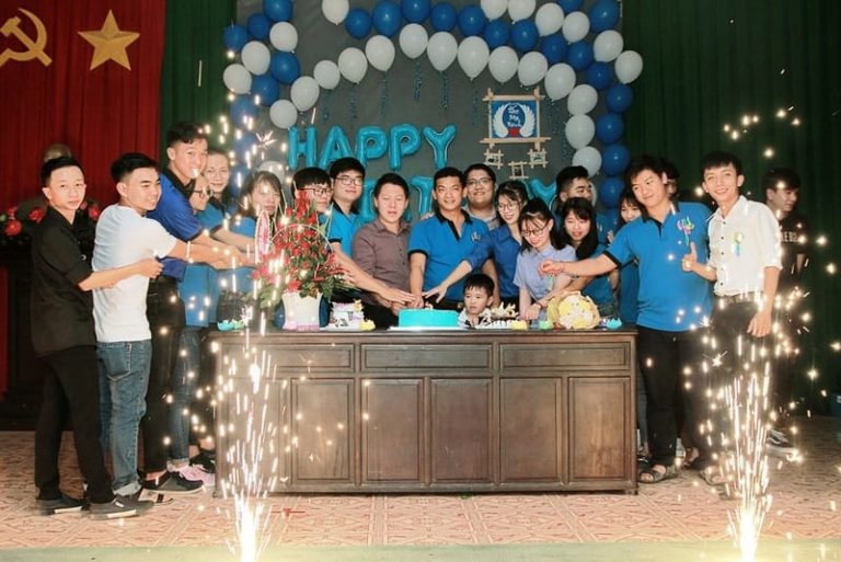 Cách lên ý tưởng tổ chức sinh nhật câu lạc bộ ấn tượng nhất